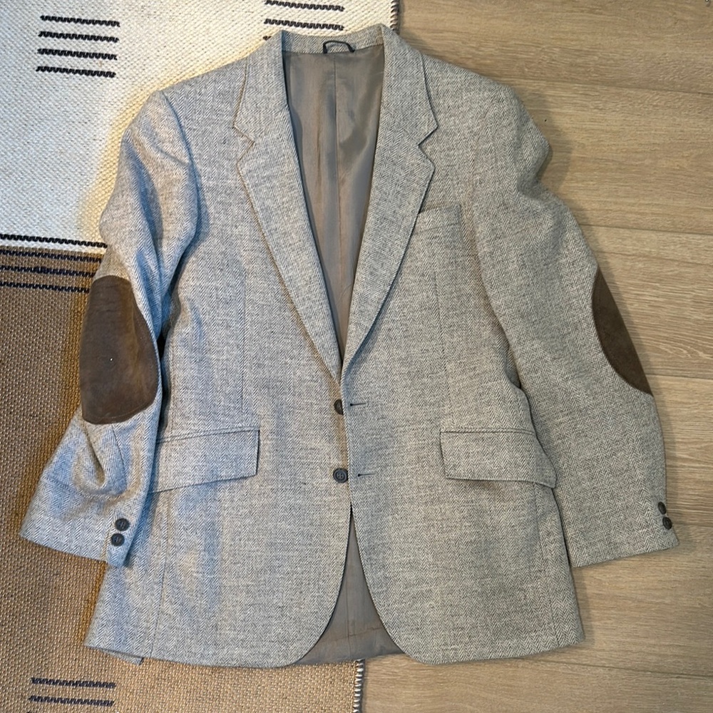Vintage Gray Blazer with Brown Suede Elbow Patches